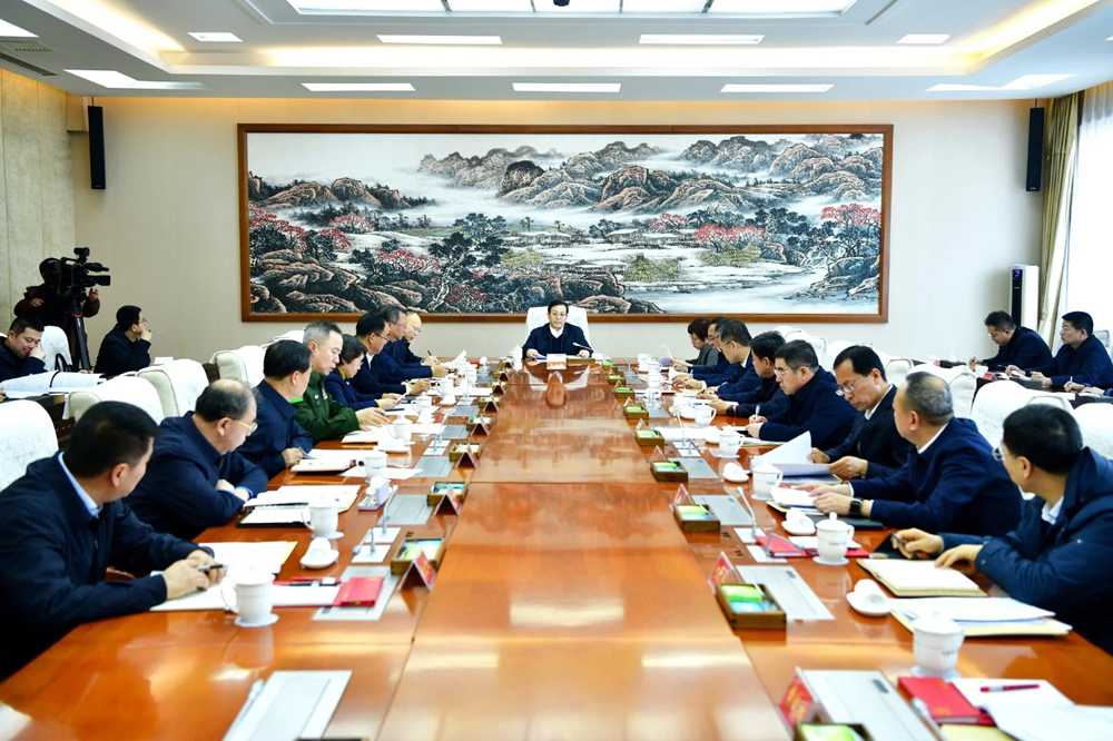 市委常委會召開會議